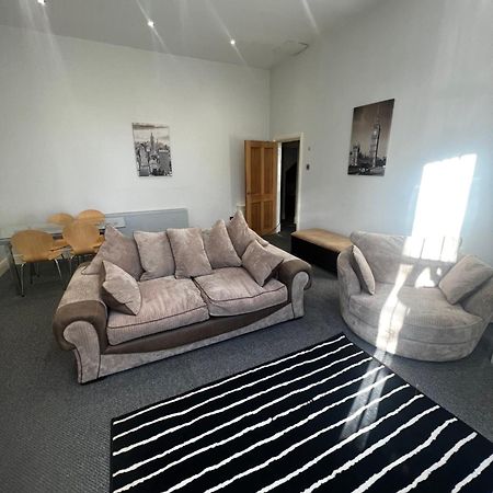 No 3 - Large 1 Bed Near Sefton Park And Lark Lane Lejlighed Liverpool Eksteriør billede