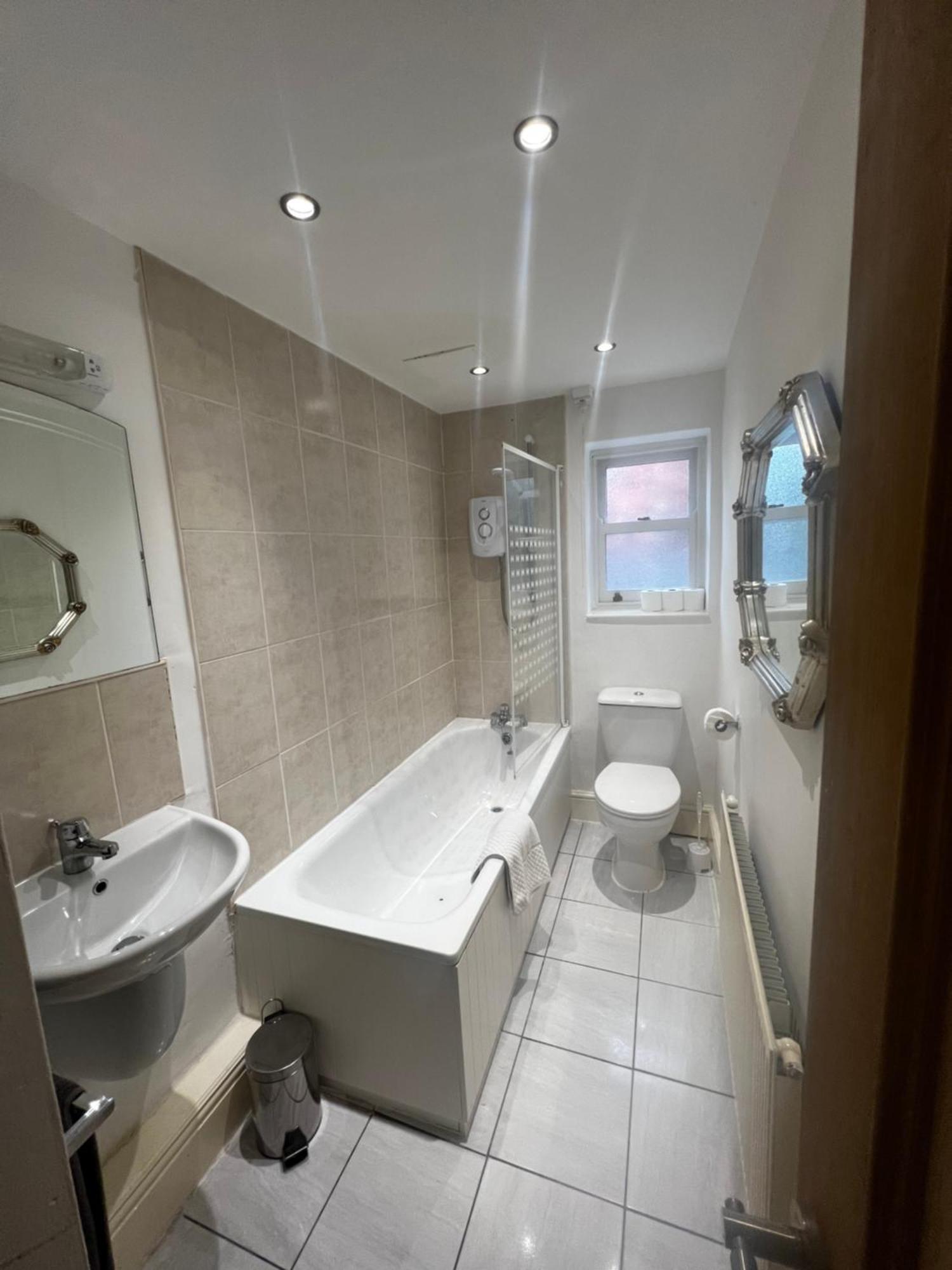 No 3 - Large 1 Bed Near Sefton Park And Lark Lane Lejlighed Liverpool Eksteriør billede