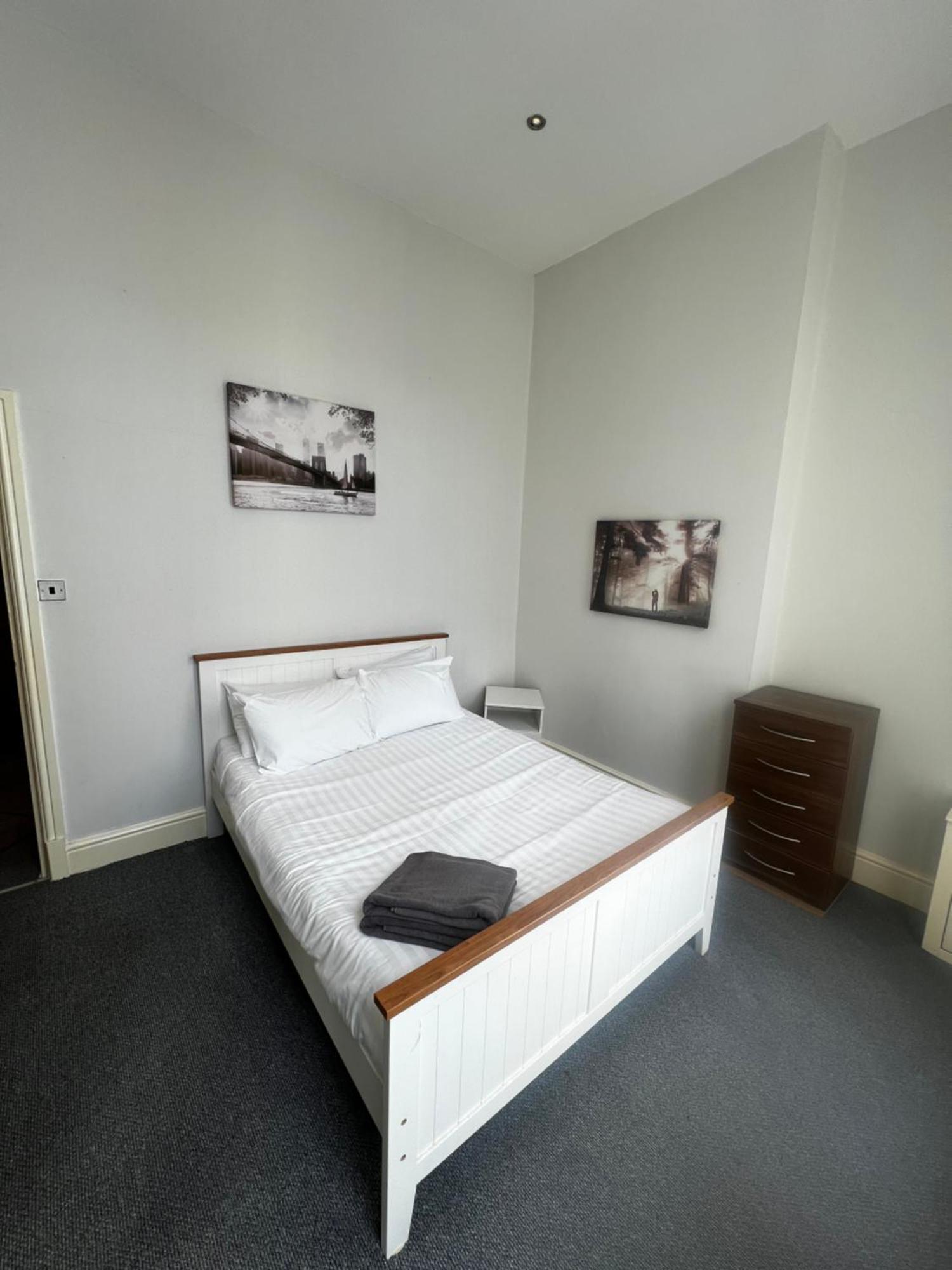 No 3 - Large 1 Bed Near Sefton Park And Lark Lane Lejlighed Liverpool Eksteriør billede
